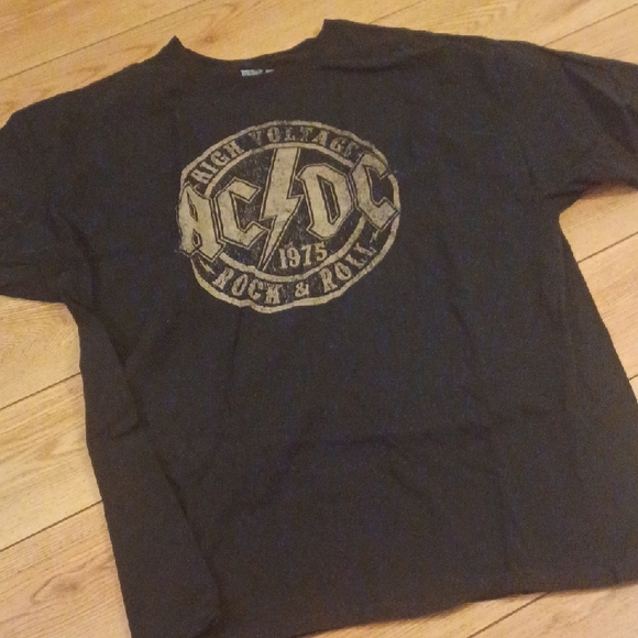 AC/DC Other - AC/DC Vintage High Voltage Rock and Roll Black T-shirt EUC XL